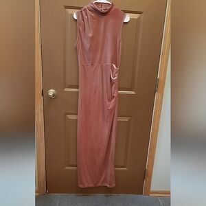 Chic Sleeveless Rust Maxi Dress